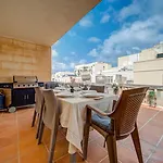 Semesterbostad Timeless 3br Townhouse With Hot Tub *