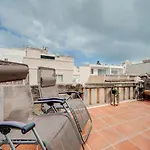 Дом отдыха Timeless 3br Townhouse With Hot Tub