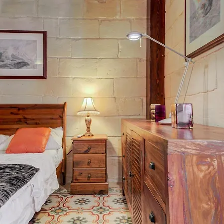 Timeless 3br Townhouse With Hot Tub Tatil Evi