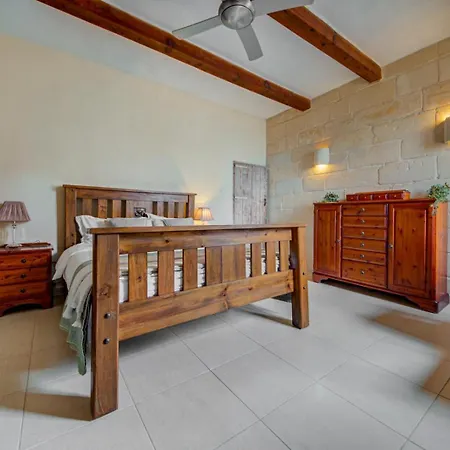 Timeless 3br Townhouse With Hot Tub Tatil Evi