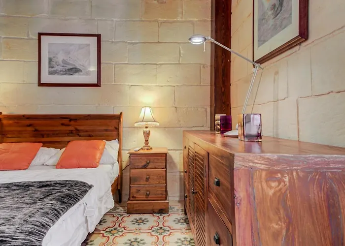 Timeless 3br Townhouse With Hot Tub Сasa de vacaciones